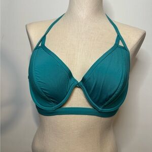 Red Carter NWT bikini top Size Small